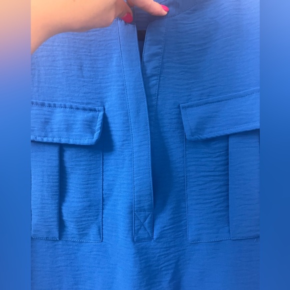 Oversized Blouse in blue from Fashion Nova v-neck t shirt in medium. - Picture 5 of 8